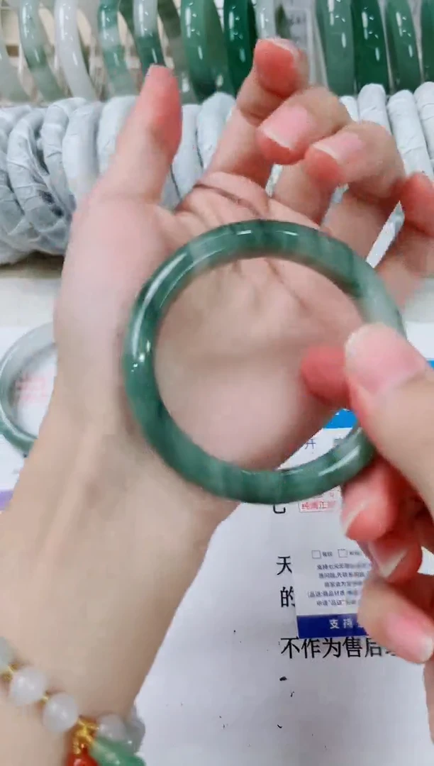 石英质玉手镯未镶嵌10-（56）