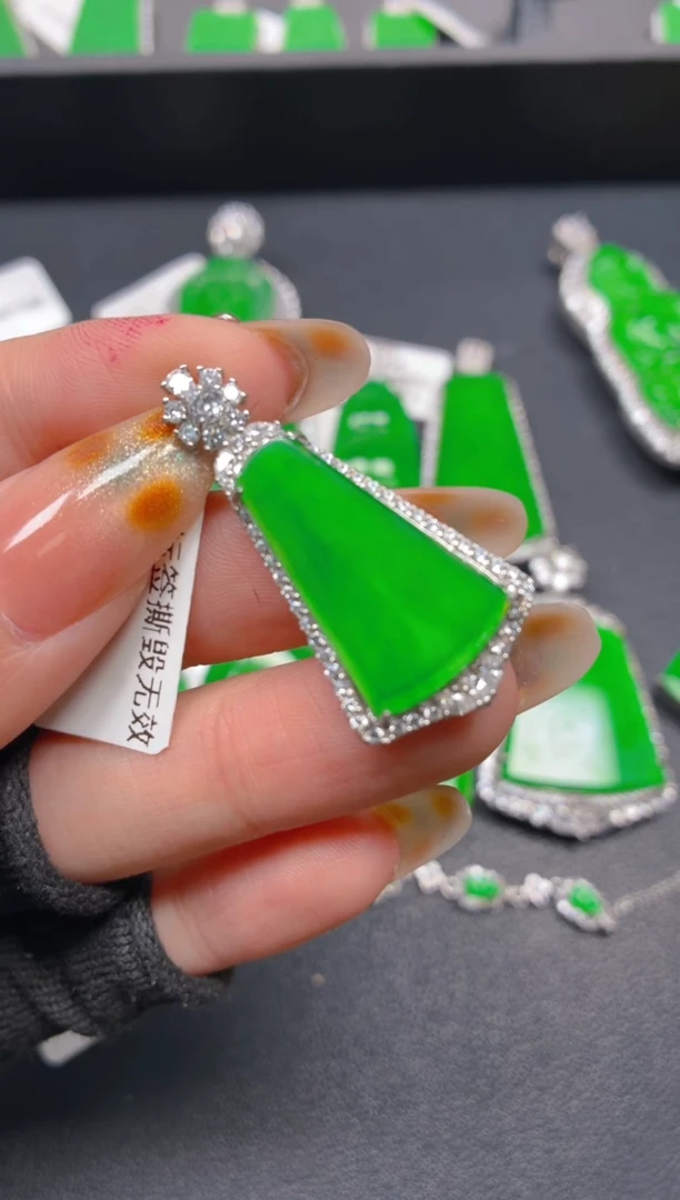 吊坠(不含链)银S925镶嵌翡翠1