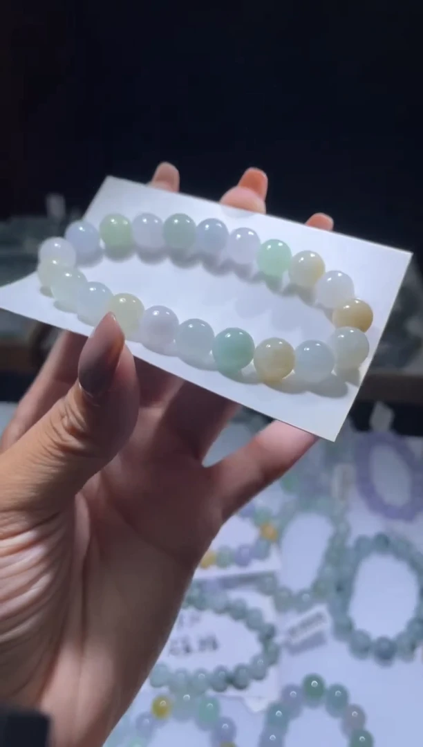 定制翡翠未镶嵌翡翠手串