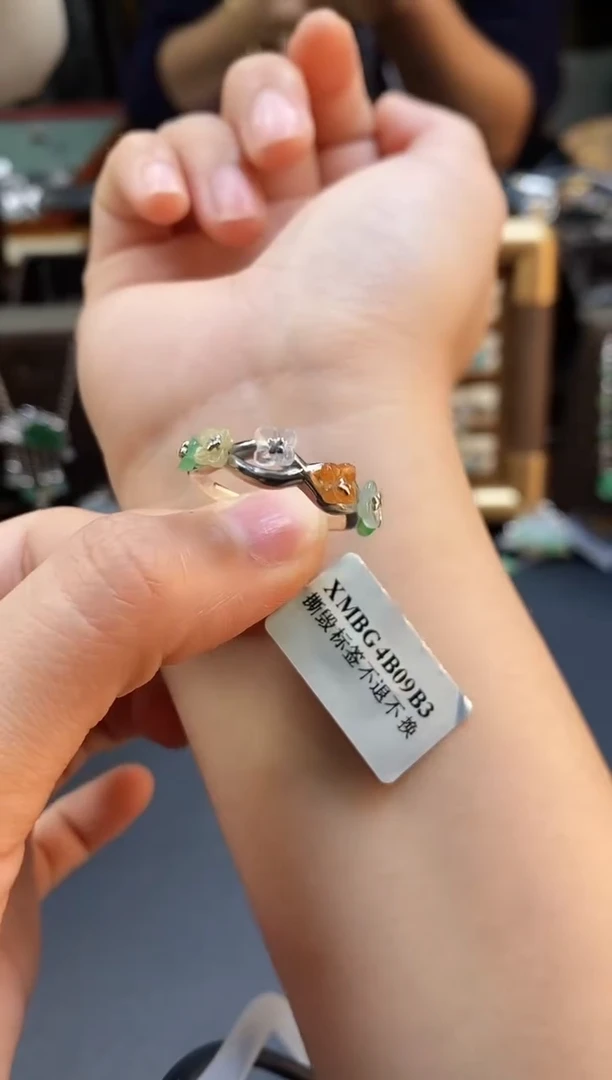 颈饰银S925镶嵌翡翠18179