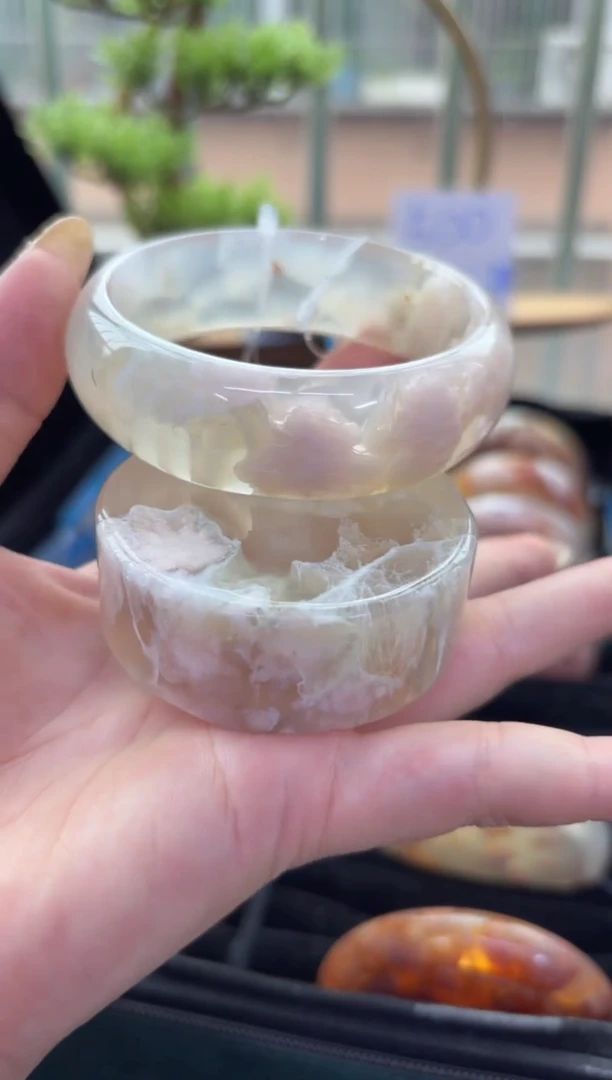 未镶嵌手镯石英质玉C63(59圈赠送镯心)