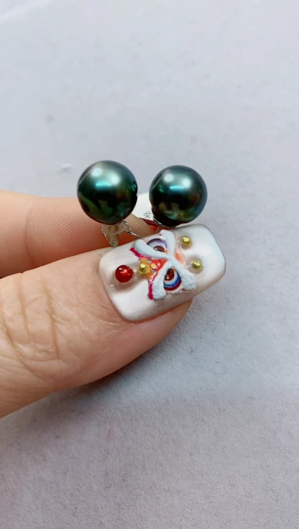 【闪购商品】海水珍珠耳饰银S925镶嵌9-10大溪地黑珍珠耳饰