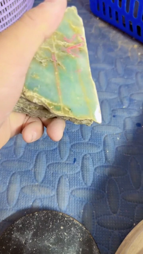 翡翠挂件未镶嵌阿**！天然翡翠148