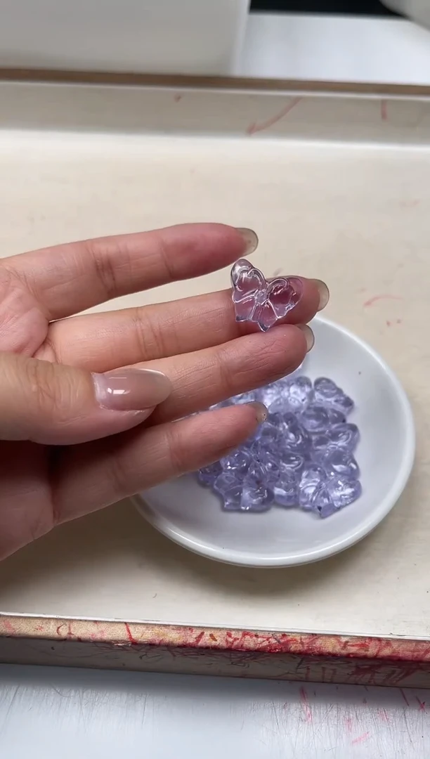 散珠未镶嵌水晶D323 紫水晶 蝴蝶 1个9.9元