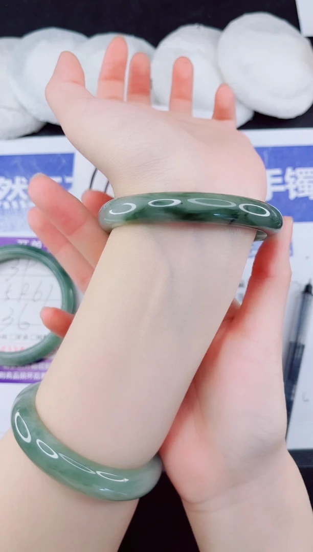 未镶嵌手镯石英质玉40-59