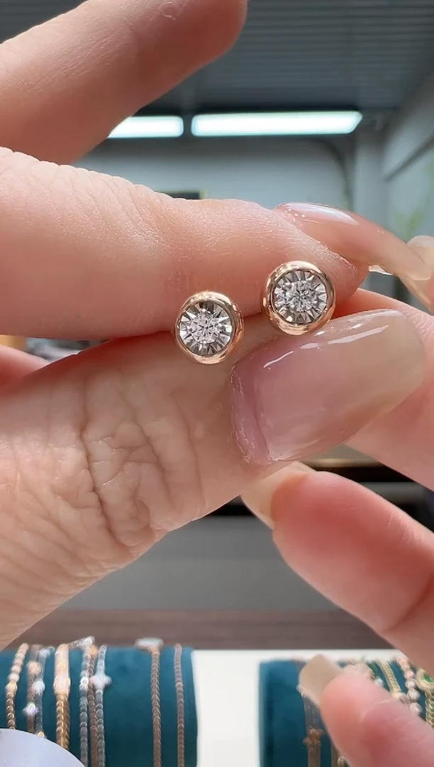 【闪购商品】钻石耳钉18K金镶嵌钻石泡泡耳钉K红