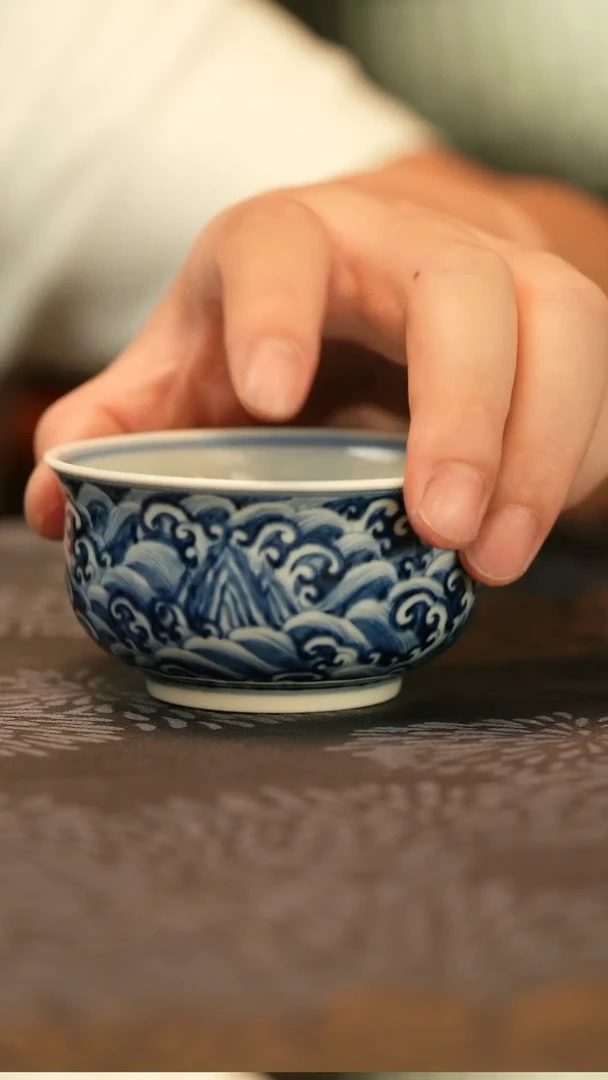 垂虹慕古江崖海水龙纹炉式