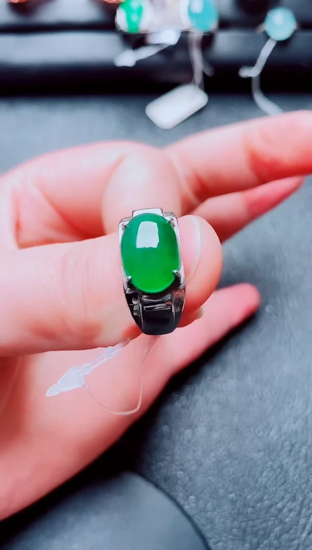 银S925镶嵌戒指翡翠1111