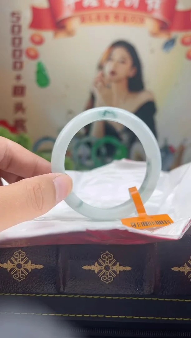 【闪购商品】翡翠手镯未镶嵌手镯5
