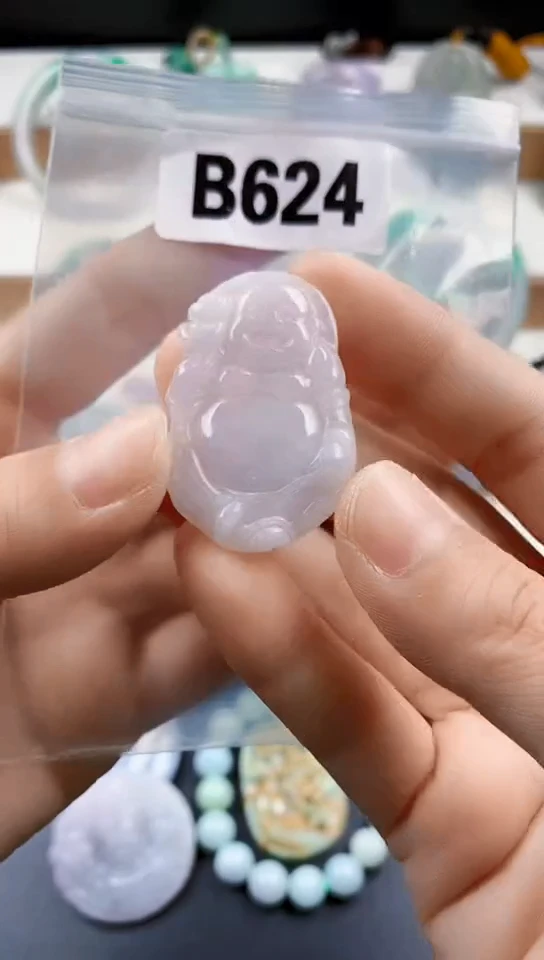 颈饰未镶嵌翡翠天然翡翠吊坠挂饰