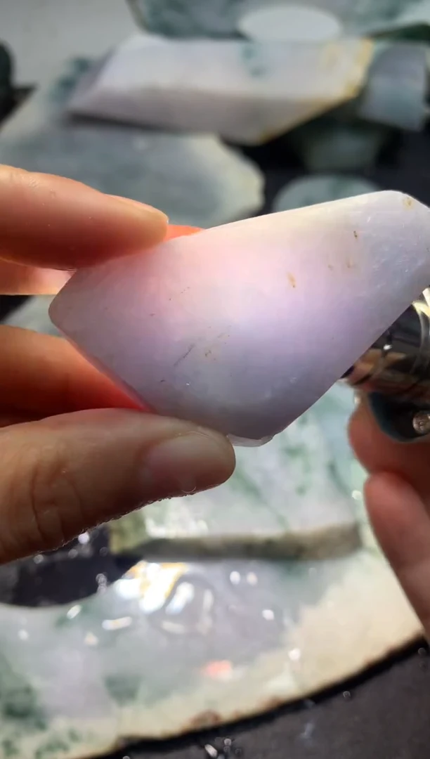 【闪购商品】翡翠颈饰未镶嵌料子