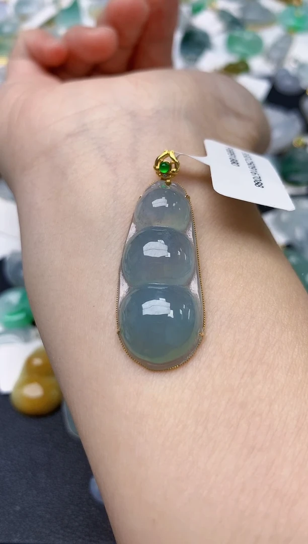 颈饰18K金镶嵌翡翠天然缅甸A货翡翠