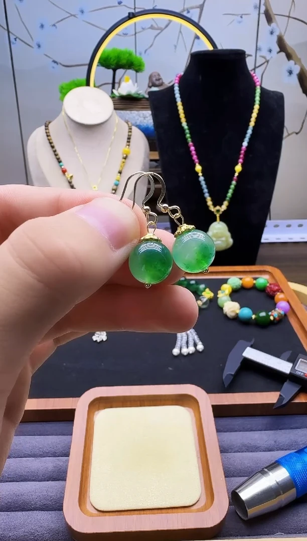 翡翠14K金镶嵌耳饰E96