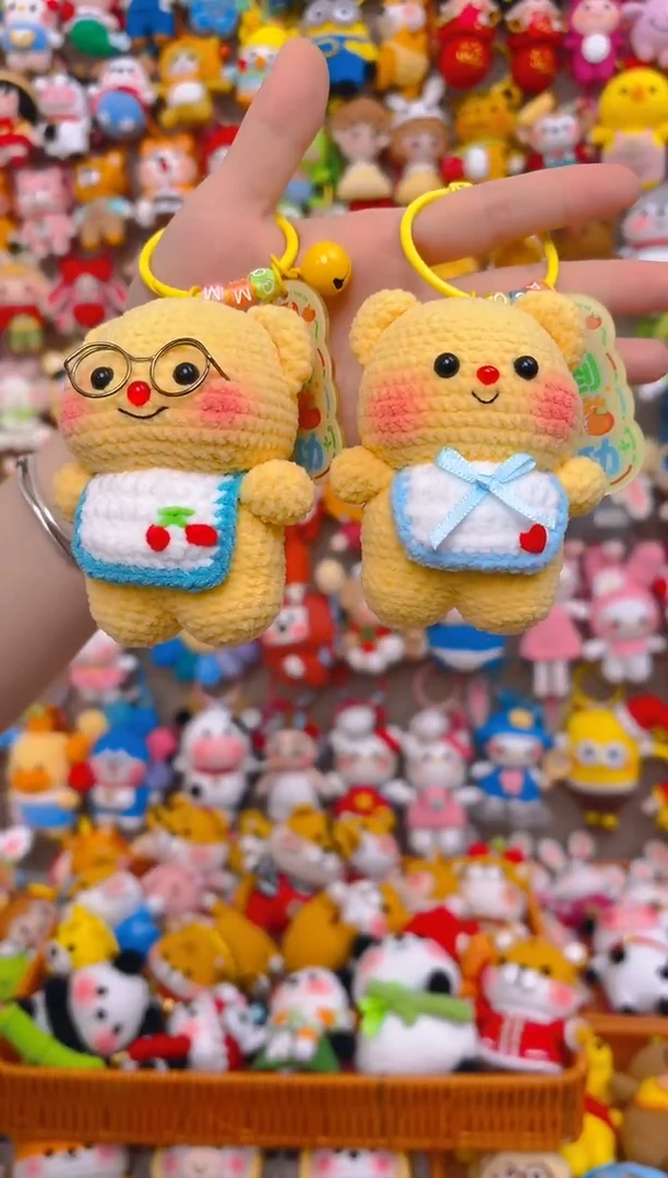 (****)纯手工制作毛线钩织成品2个黄油小熊