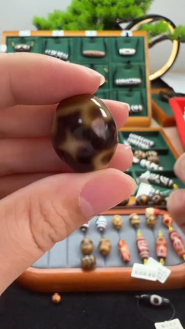 玛瑙/玉髓（覆膜）颈饰未镶嵌32.（微瑕随机发货）