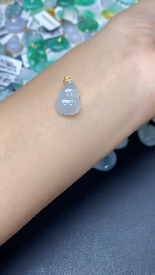 翡翠未镶嵌颈饰天然缅甸a货翡翠