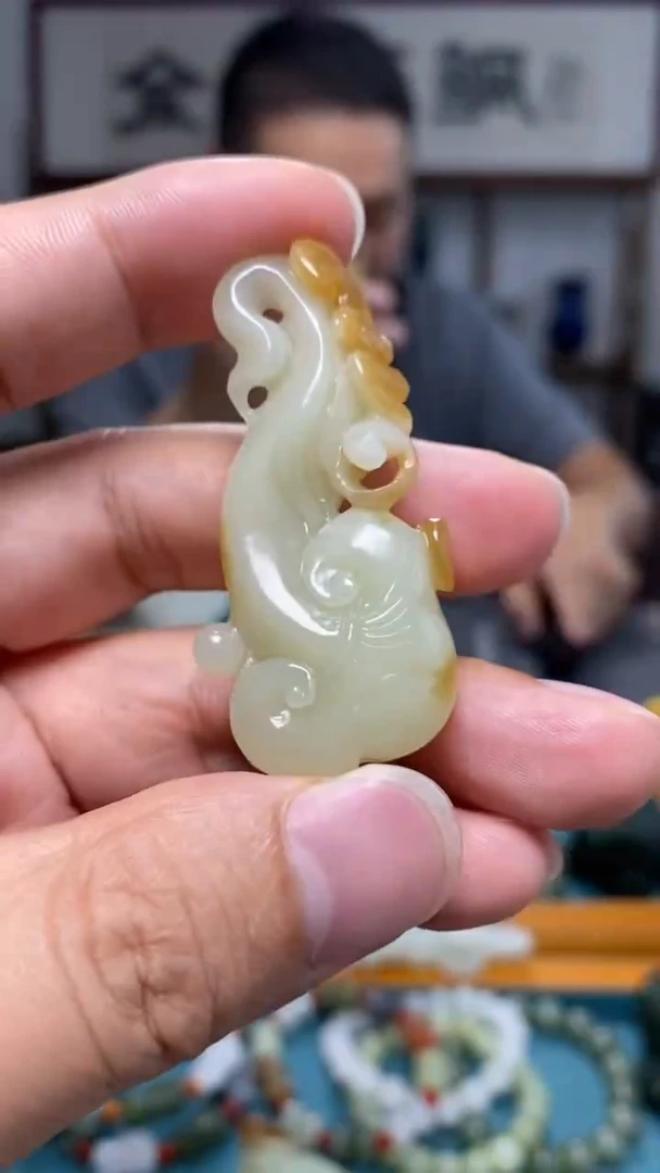 颈饰未镶嵌和田玉93