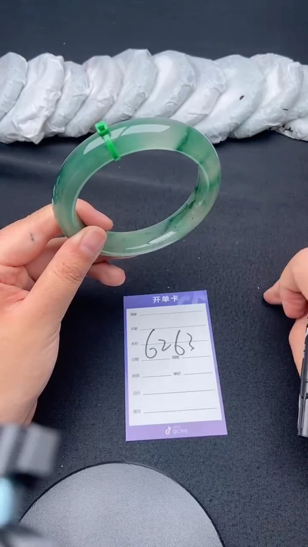 石英质玉（非洲翠）手镯未镶嵌非洲翠拍一发一56