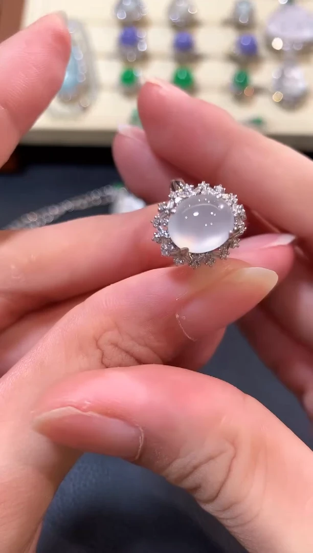 翡翠戒指18K金镶嵌b78