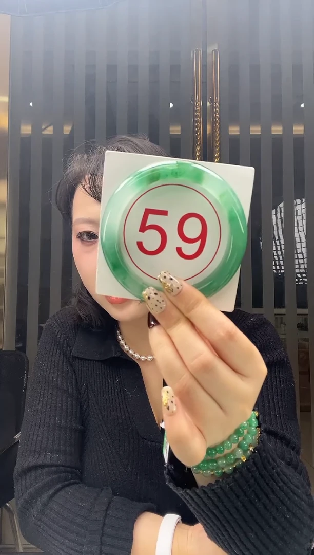 未镶嵌手镯石英质玉34