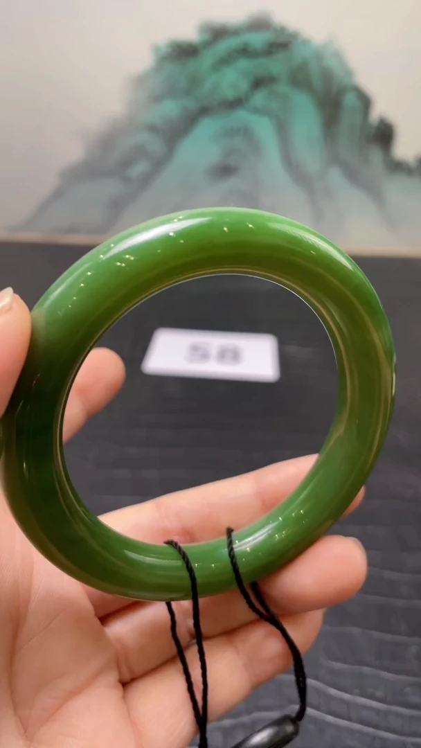 未镶嵌手镯和田玉（碧玉）钰****?58