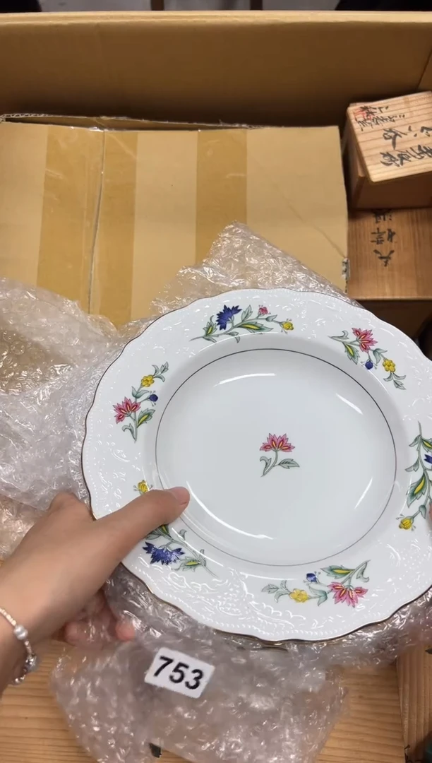 瓷片R****k+753中古商品谨慎参拍