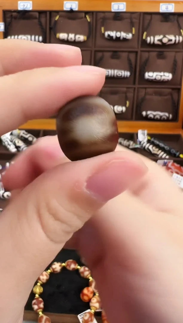 玛瑙/玉髓（覆膜）颈饰未镶嵌35（微瑕）