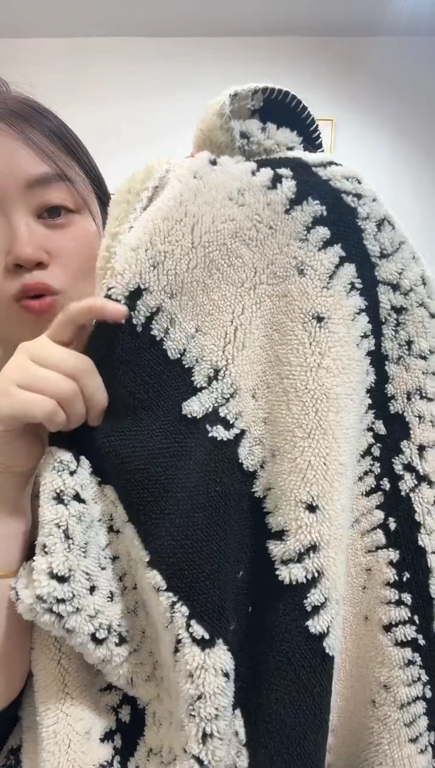 醋酯纤维130*200黑白钢琴键午休毯