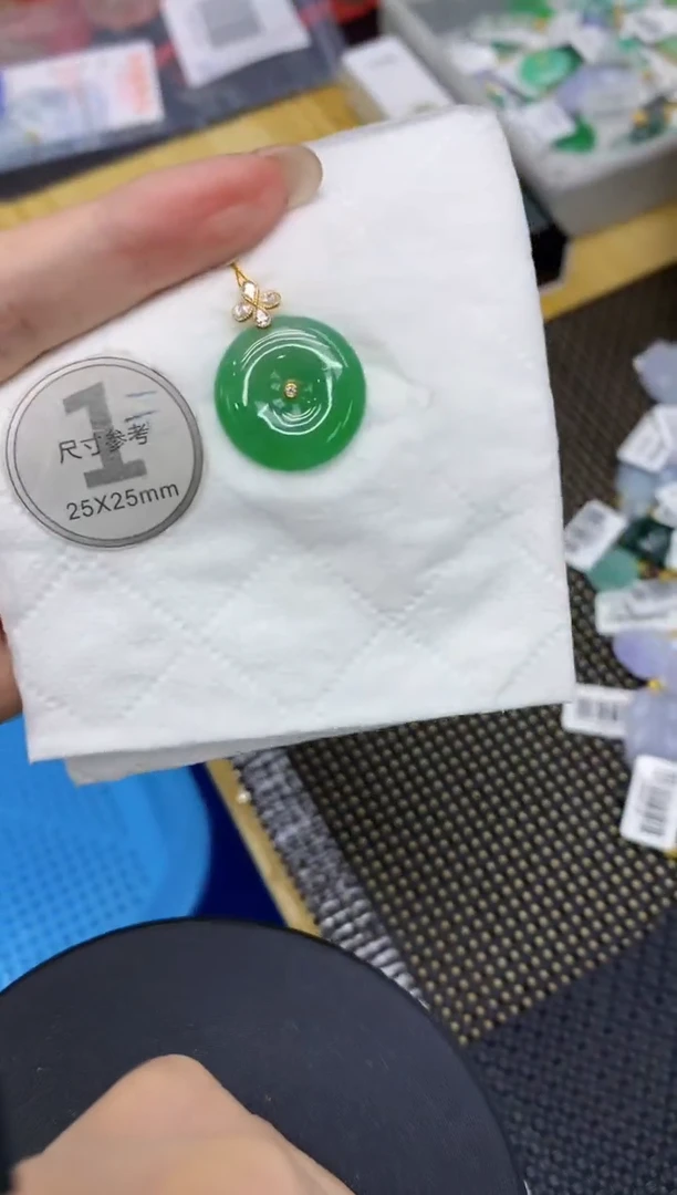 颈饰18K金镶嵌翡翠11111111