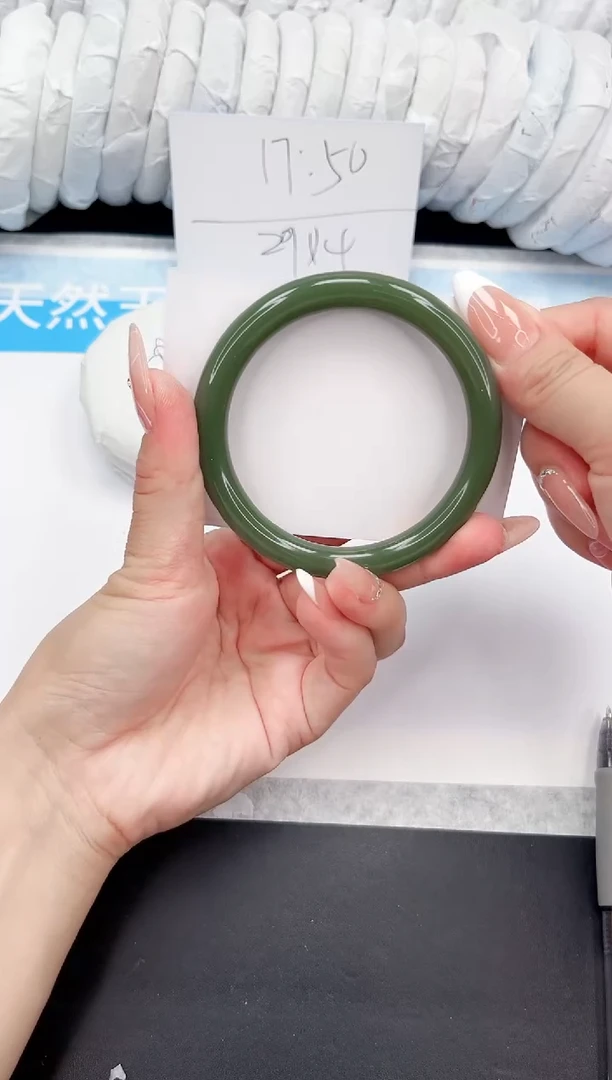 石英质玉手镯未镶嵌204-60.5XB