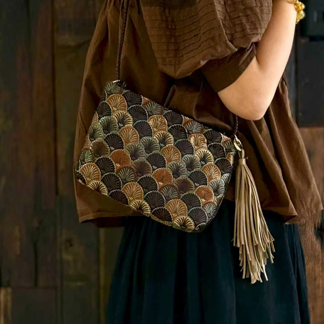 【金孔雀】Daily Soul-化妆包斜挎包麻将包