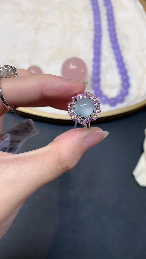 18K金镶嵌戒指翡翠W824|6800