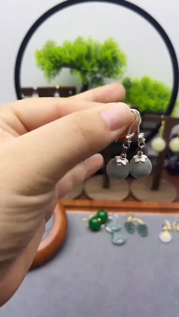 未镶嵌翡翠耳饰243000