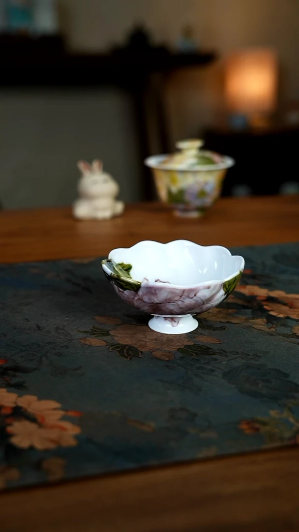 陶瓷一一一八-二四二