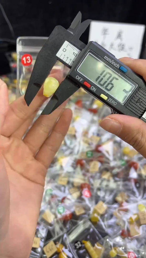 裸石蜜蜡未镶嵌多样性发货