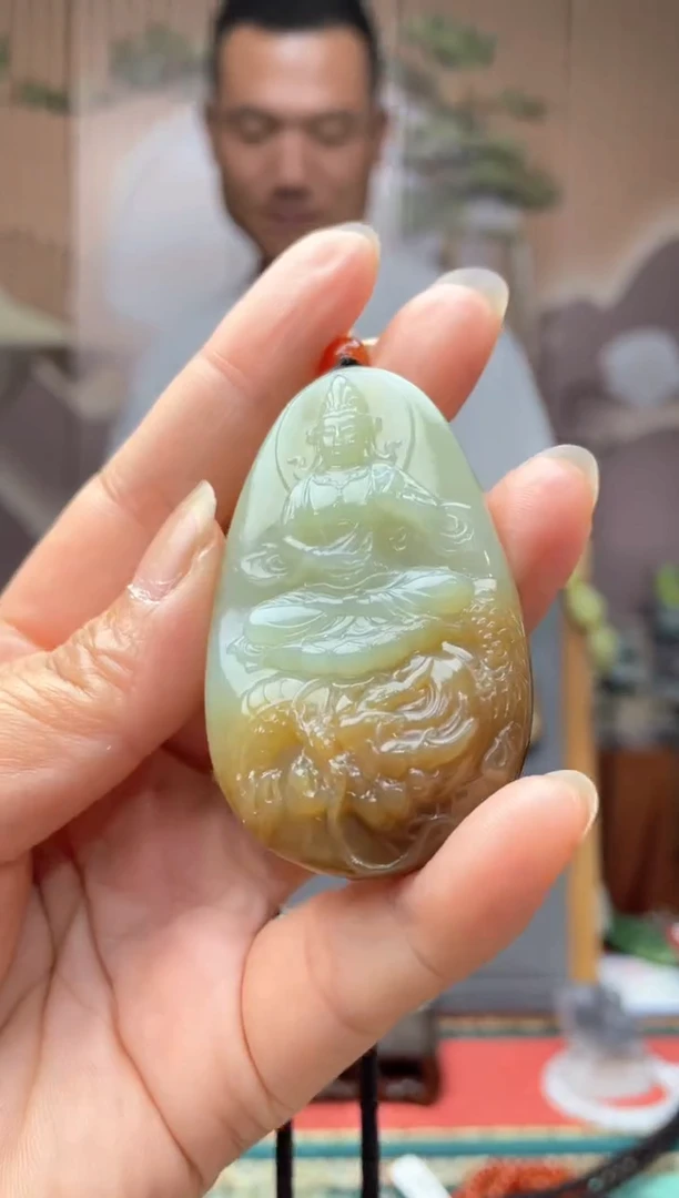 和田玉未镶嵌颈饰拍一发一