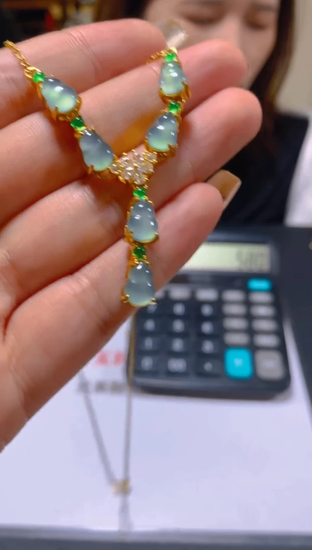 颈饰未镶嵌翡翠多样性发一