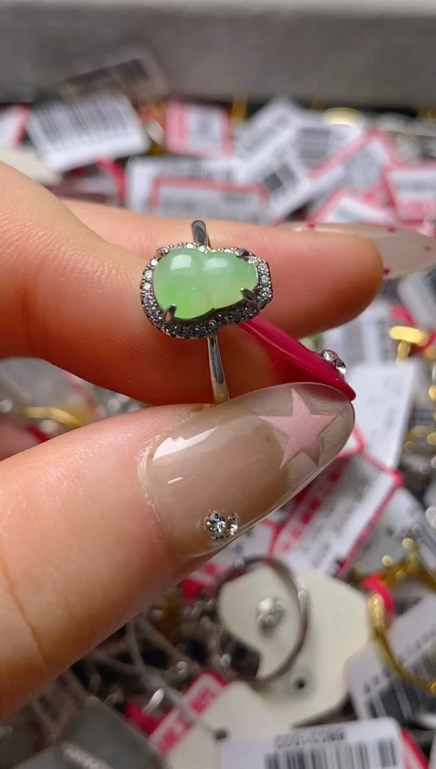 银S925镶嵌戒指翡翠百内无证书