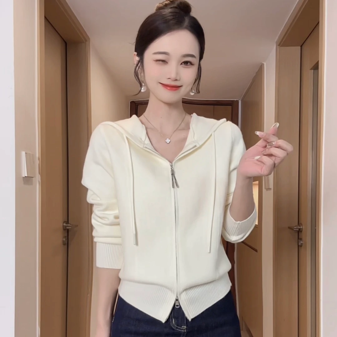连帽针织衫女减龄设计感洋气针织衫韩版2025新款早秋宽松百搭开衫