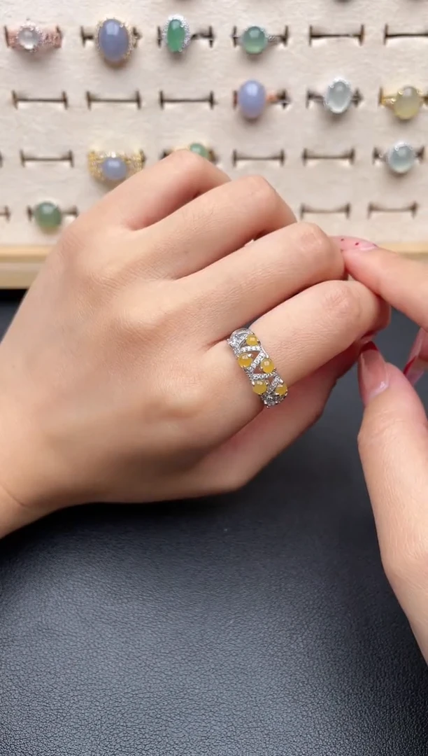 【闪购商品】翡翠戒指银S925镶嵌一物一证一礼盒