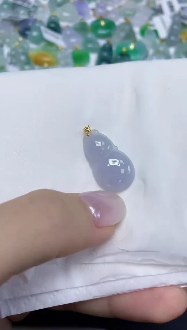 翡翠18K金镶嵌颈饰天然缅甸翡翠A货