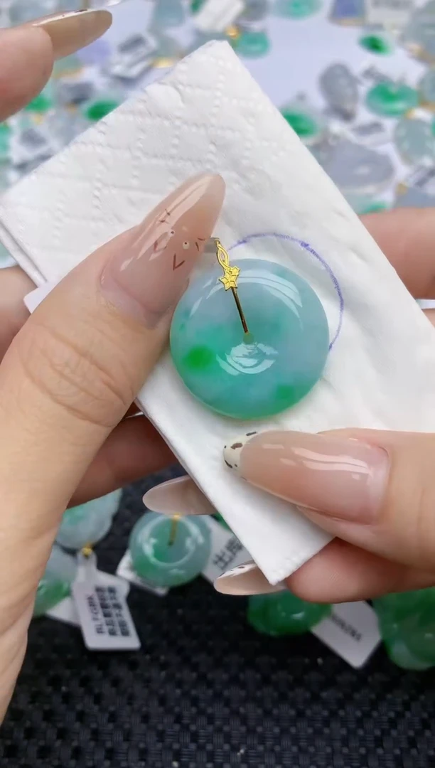 翡翠18K金镶嵌颈饰499   天然翡翠A货