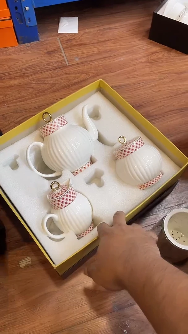 杯鸿辉家品牌瓷器，京东包邮！