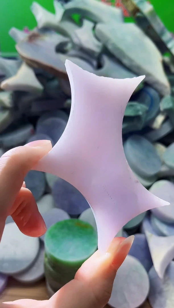 翡翠未镶嵌颈饰天然翡翠A货537