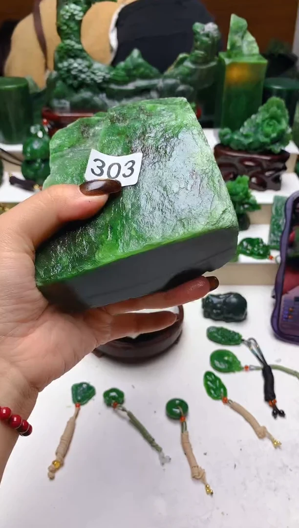 未镶嵌和田玉把件1