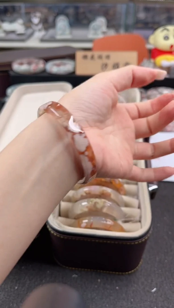 未镶嵌手镯石英质玉尘*丷圈口（赠品镯心）