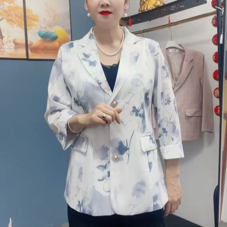 【半里衬】夏季休闲风印花薄款女士气质小西装时尚西服洋气中袖上衣