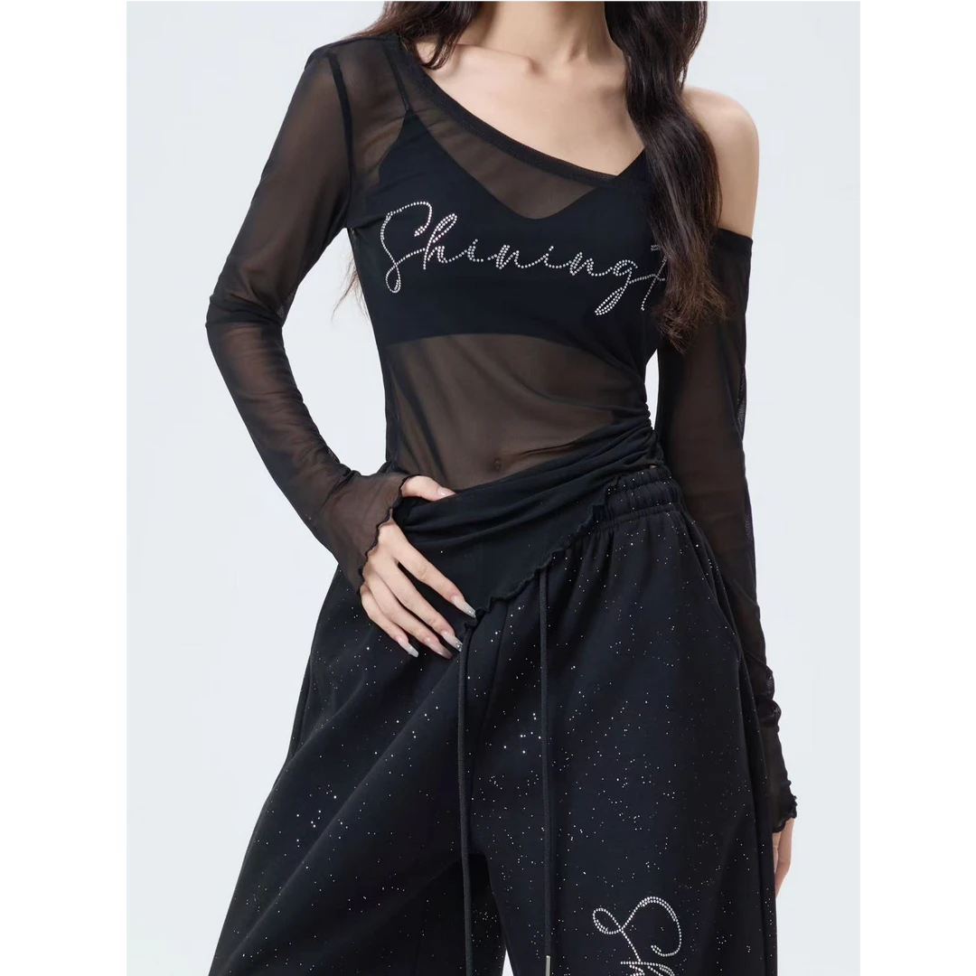 SHIINING7 原创爵士小众不规则斜肩烫钻氛围感长袖上衣罩衫7120