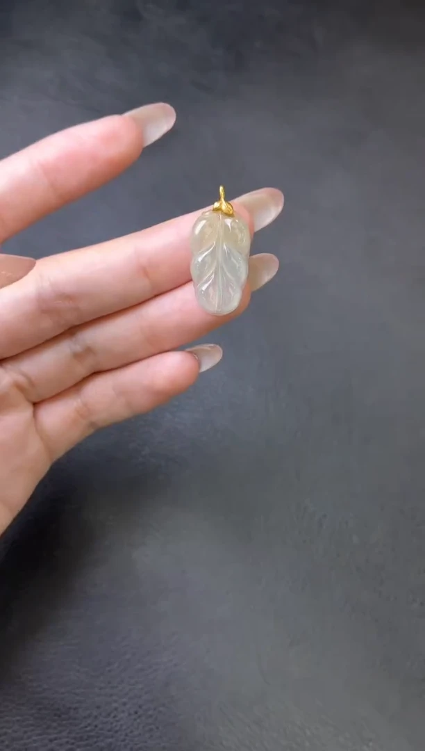 吊坠(不含链)18K金镶嵌翡翠吊坠 多样性发一件