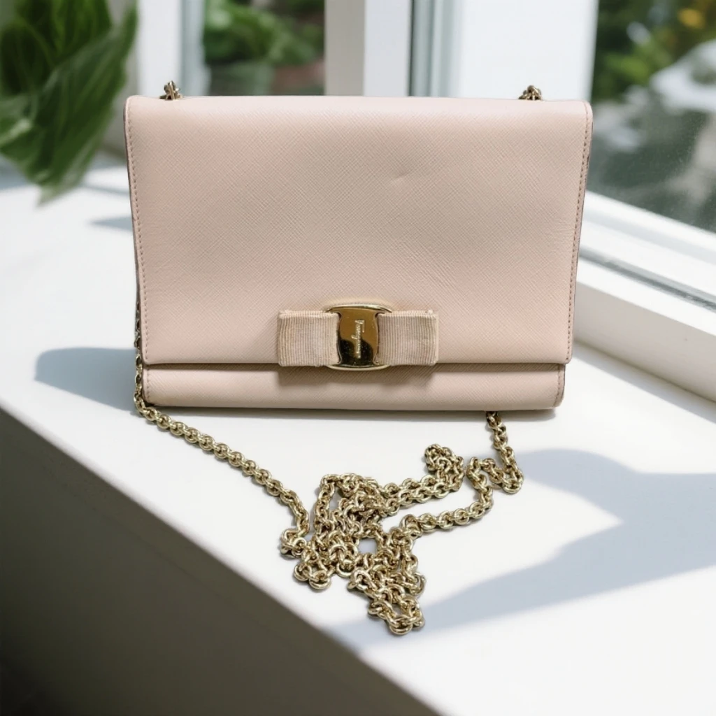 95新 FERRAGAMO/菲拉格慕  奶茶色蝴蝶结链条包 1794 8651